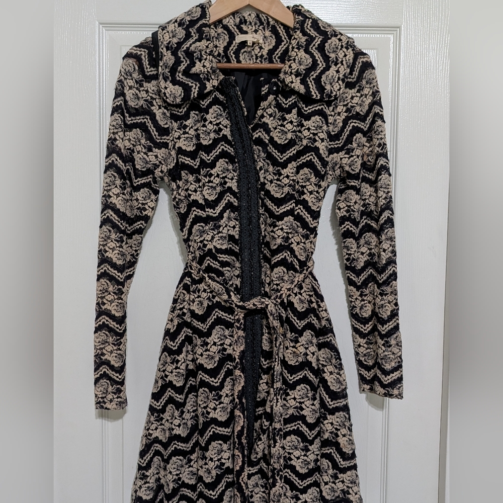 RYU- Anthropolgie-Chic Black and Cream Patterned Lightweight Coat, Medium